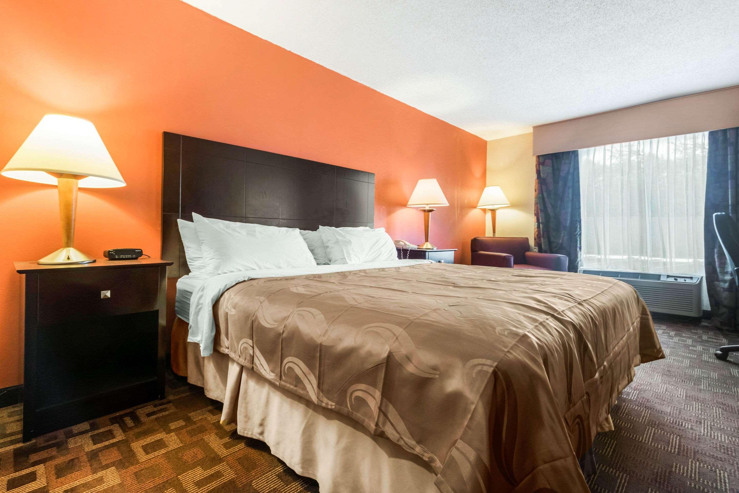 Holiday Inn Express Cincinnati-Лоурънсбърг Екстериор снимка