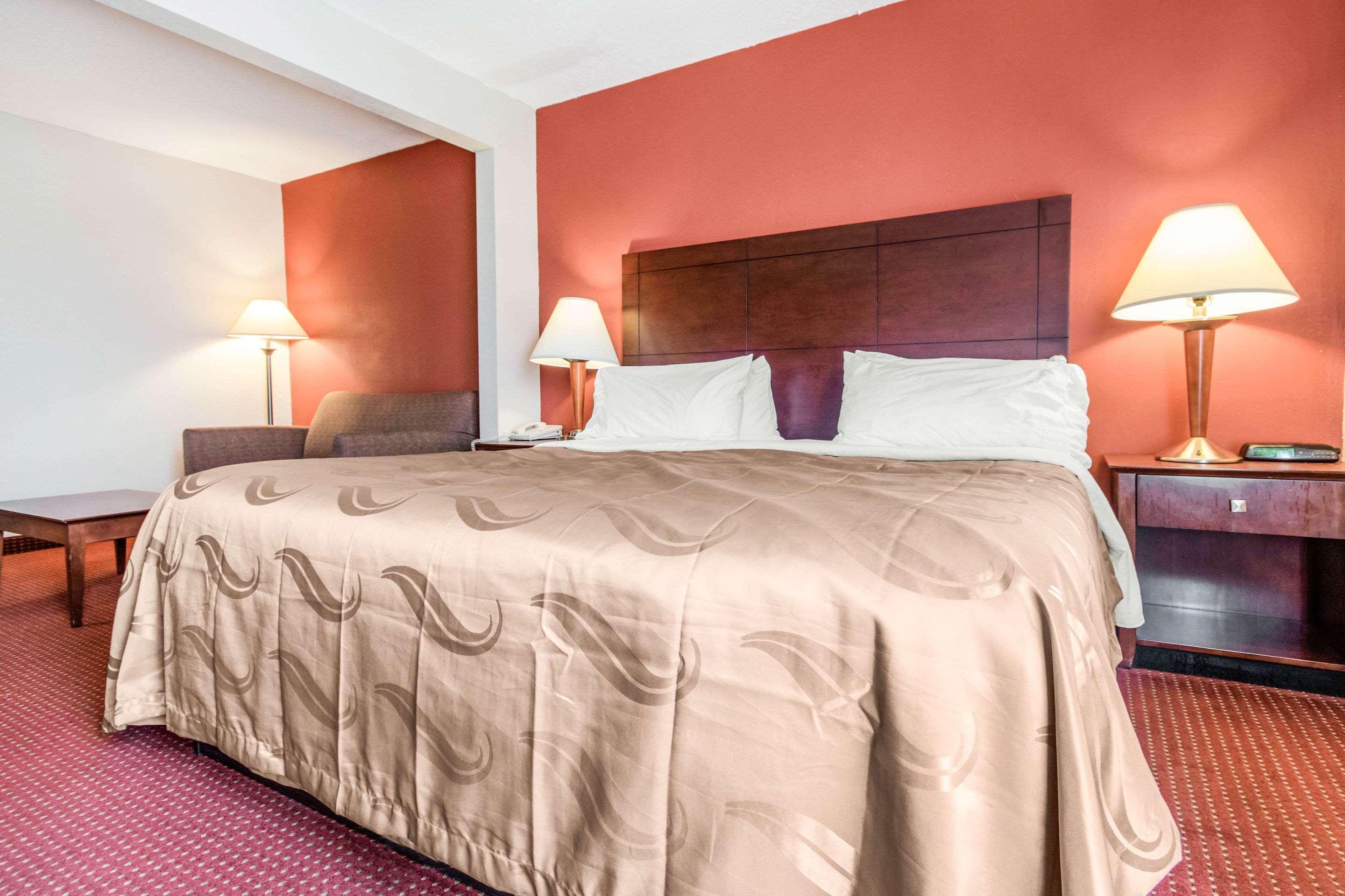 Holiday Inn Express Cincinnati-Лоурънсбърг Екстериор снимка